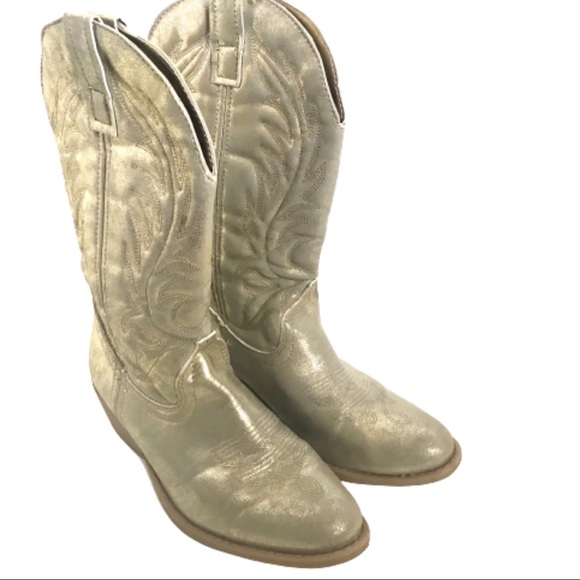 comfy cowgirl boots